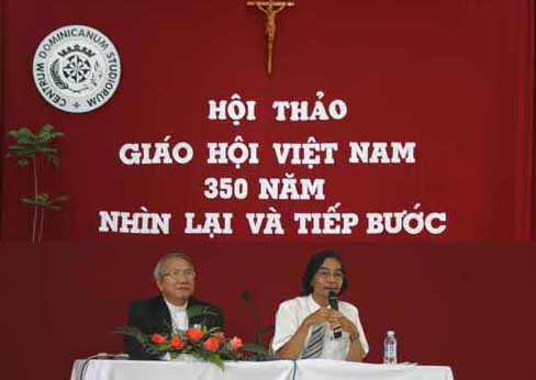 Giới thiệu sách: “Dấu Ấn 350 năm Giáo Hội Công Giáo Việt Nam”