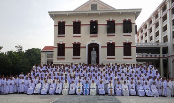 Tuần tĩnh tâm thường niên 2014 của linh mục giáo phận